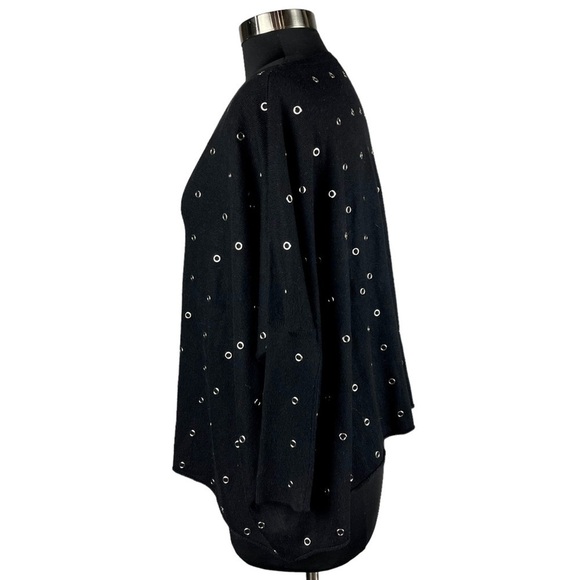 T-BAGS LOS ANGELES GROMMET EMBELLISHED DOLMAN SLEEVE BOAT NECK OVERSIZED SWEATER - Picture 5 of 12